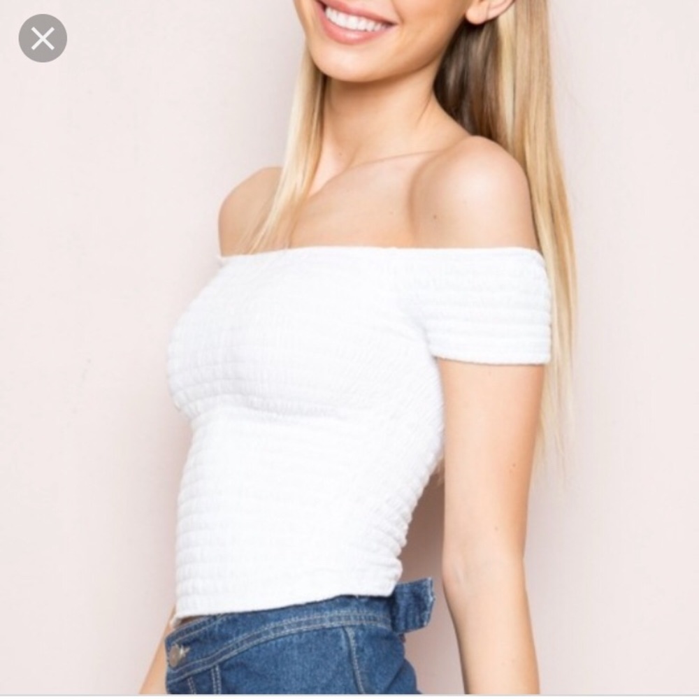Brandy Melville white cinched top (offers welcome)